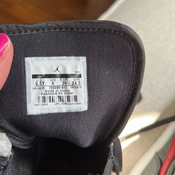 Air Jordan 1 GS 'Rare Air size 6.5Y - Picture 5 of 5